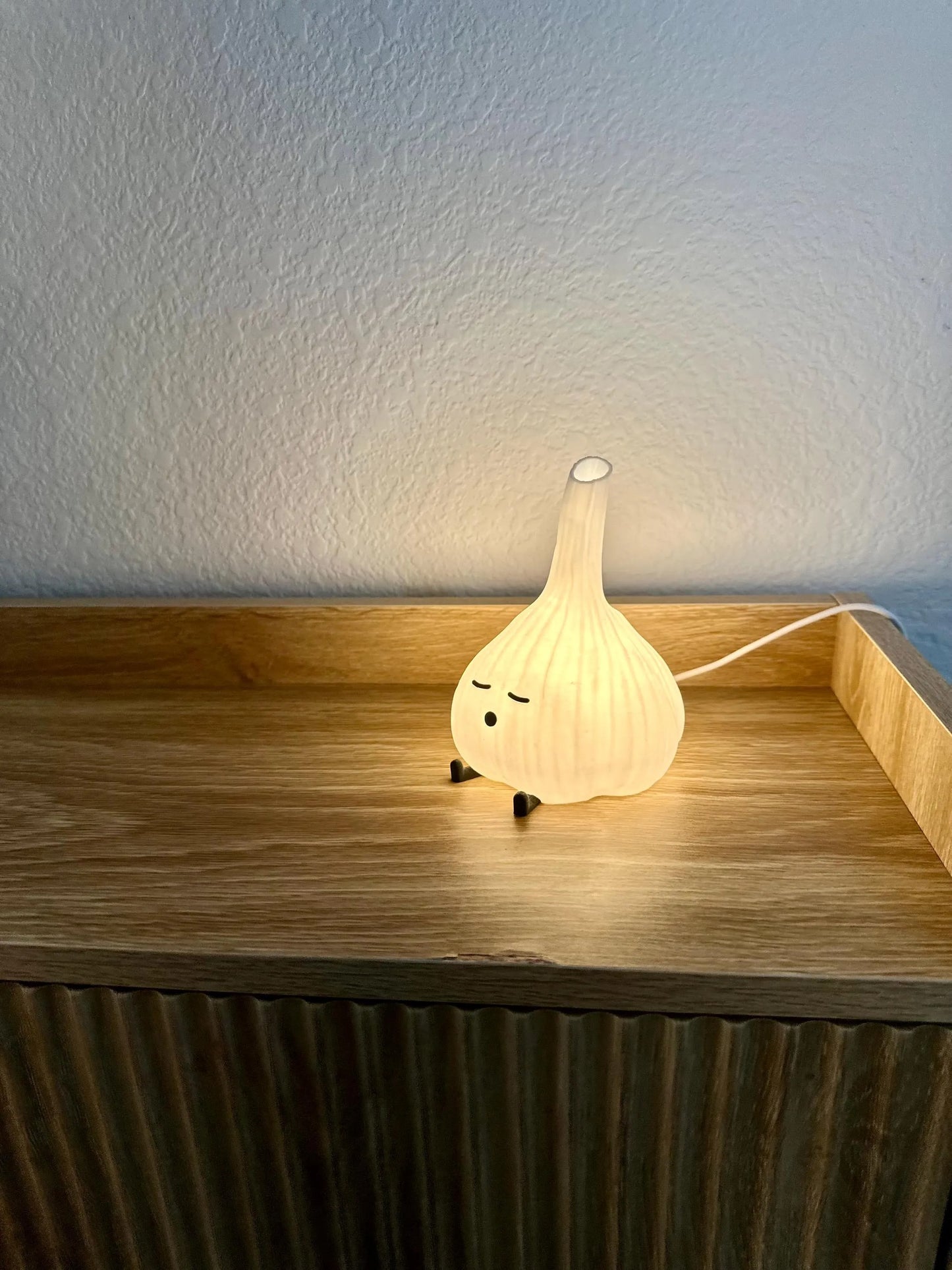 3D Printed Sleeping Garlic LED Lamp: Cute Foodie Accent Light